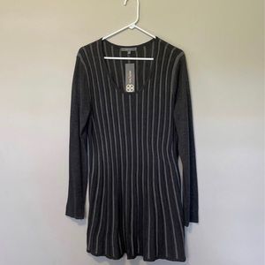 Grey Daisy Fuentes sweater dress